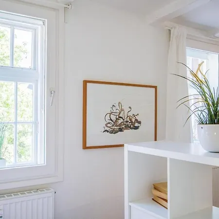 Kleines-versteck-ein-ganz-besonderes-domizil-inmitten-der-friedrichstrasse Apartment Westerland
